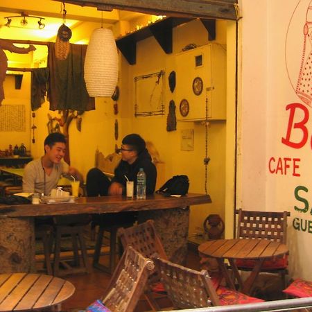 Bona Cafe Restaurant & Sala Guest House Varanasi Dış mekan fotoğraf